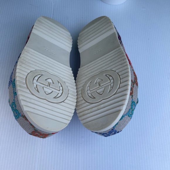 Authentic Angelina - Picture 7 of 9